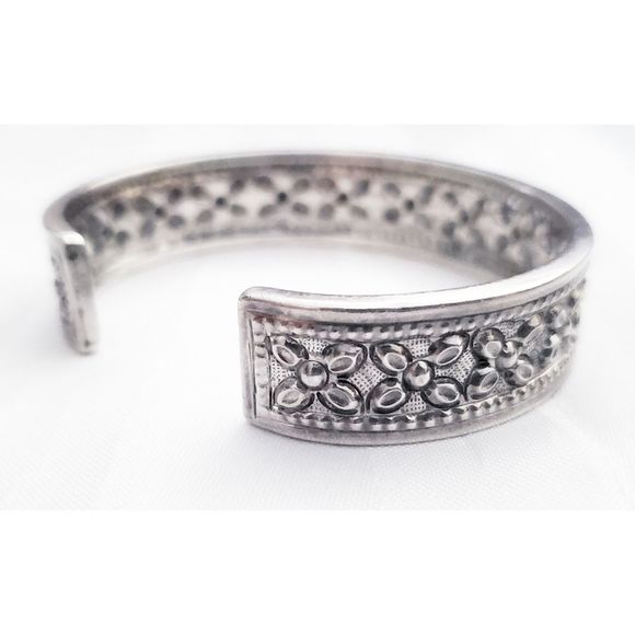 Vintage 925 Sterling Silver Flower embossed Art Deco Cuff Bangle 30 gram - Picture 5 of 13